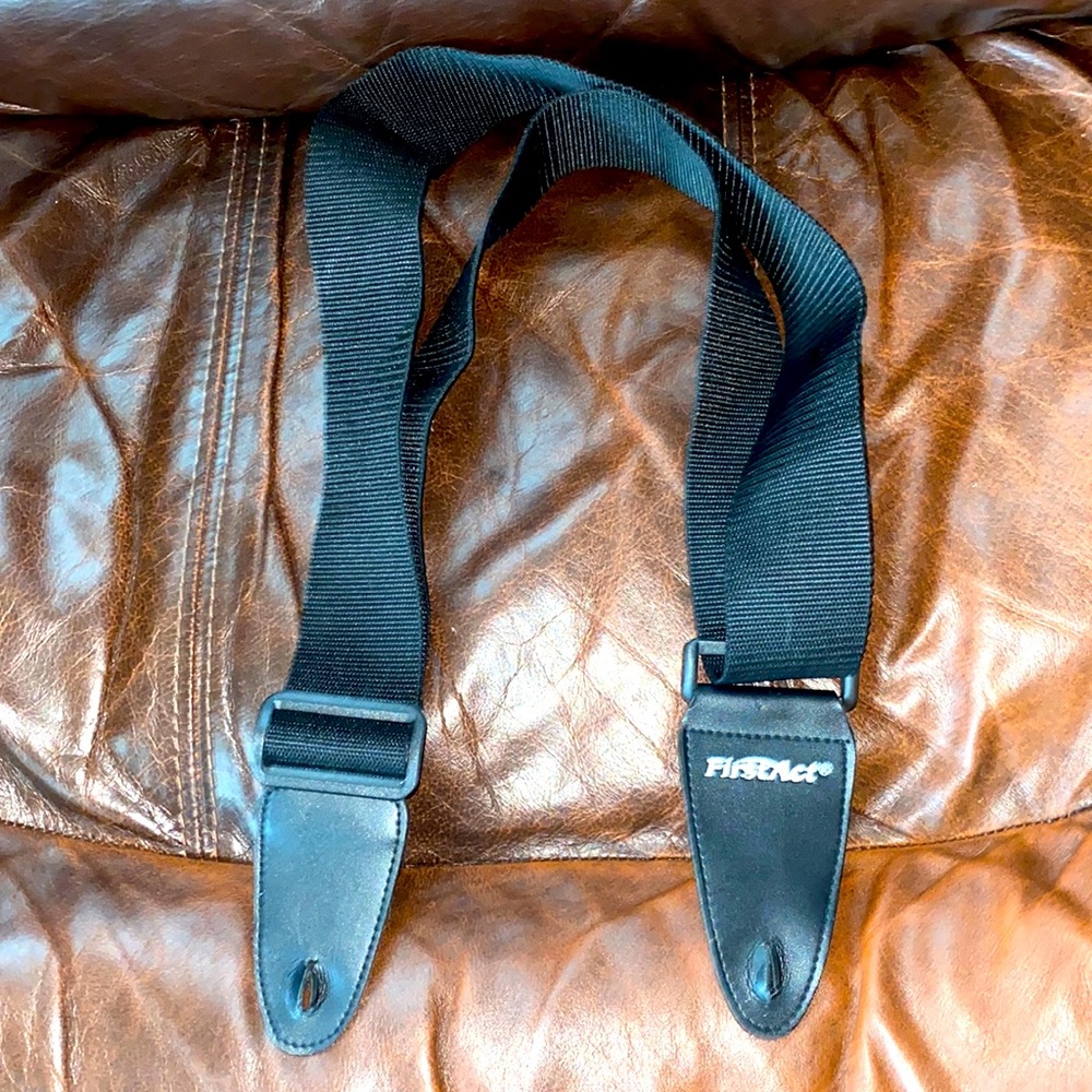Kids adjustable guitar strap